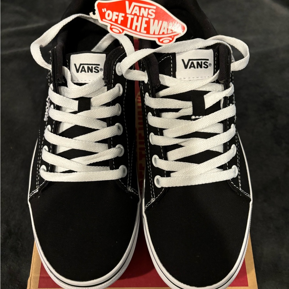 Vans Women Seldan Platform S black canvas size 8